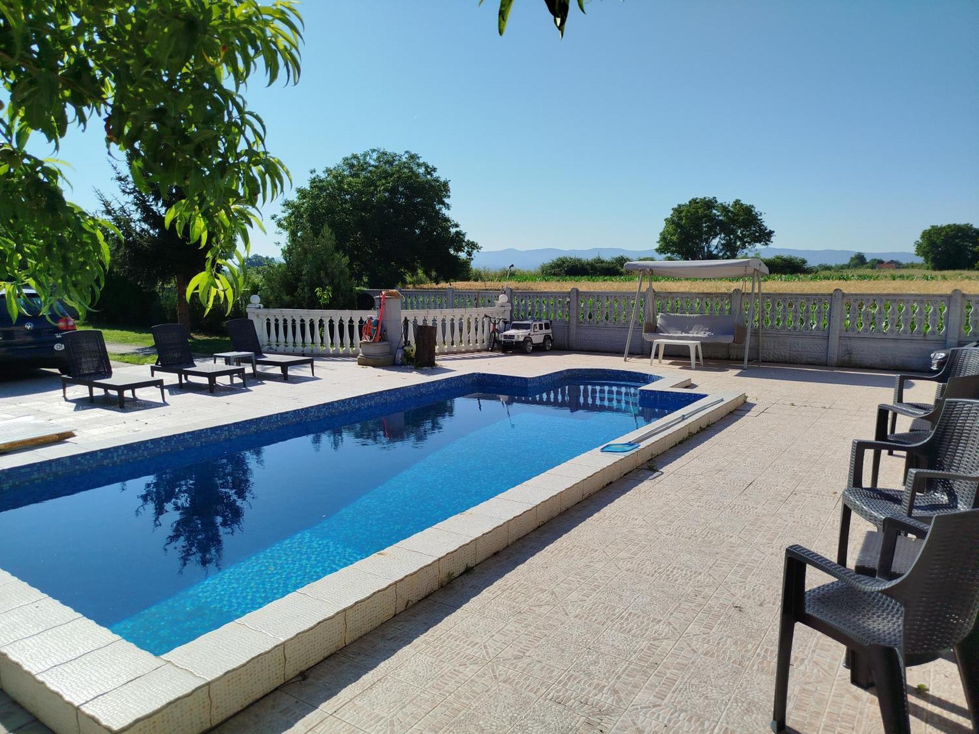 V & V Villa Lalince Extérieur photo